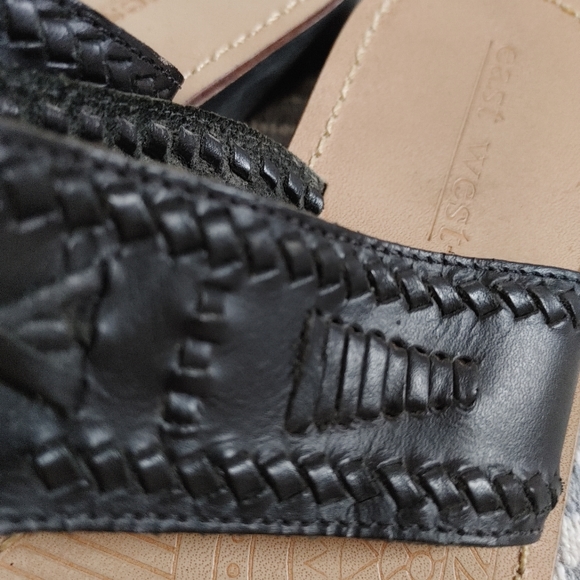 SOLD Real leather  exotic unique bohemian summer sandals - Picture 6 of 7